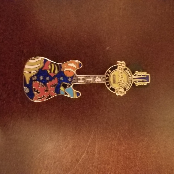 Hard Rock Cafe - Collectors Badges (JUST LISTED) - Picture 4 of 4